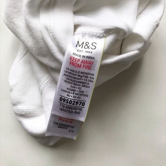 Marks & Spencer ago cuddle diaper shirt VGUC 0-3m - Picture 3 of 4